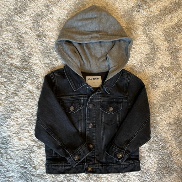 Old Navy Black Jean jacket with attached hood size 4T - Picture 2 of 4